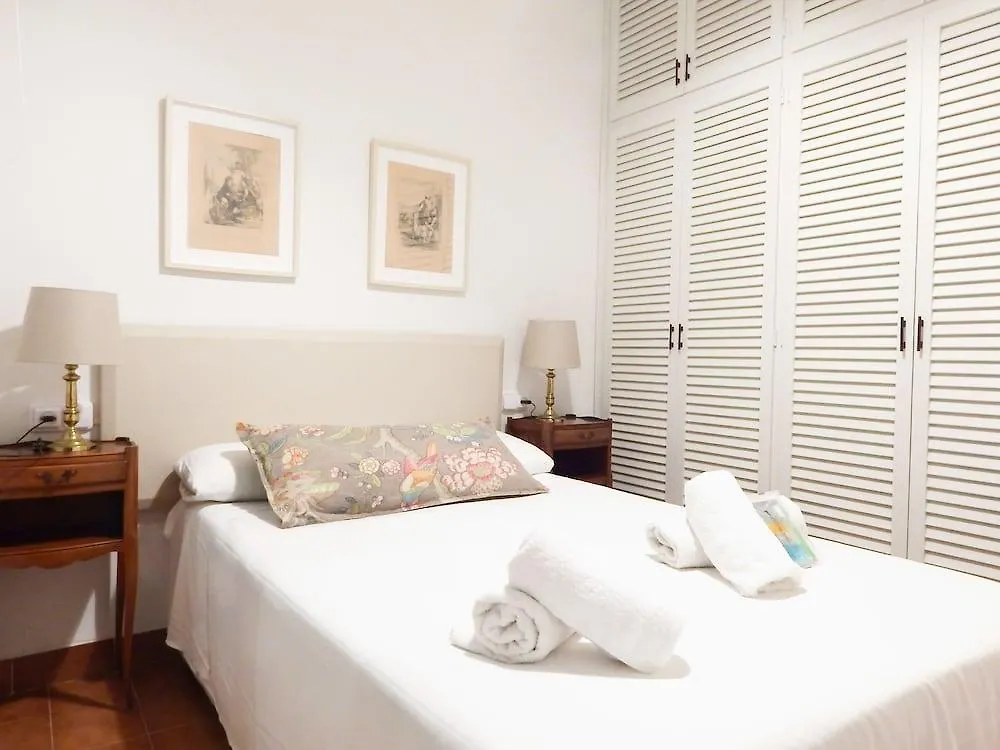 ホテル Casa De Poble Sant Feliu サン・フェリウ・ダ・ギショルス